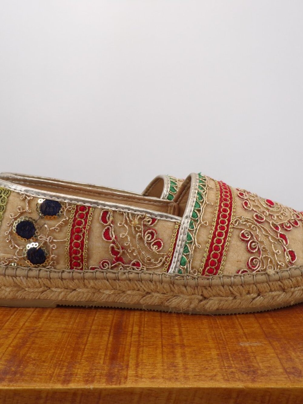 Macarena Espadrilles Women's US 8 - 8.5 Flat Slip On Colorful Fabric and Detail - Picture 5 of 12